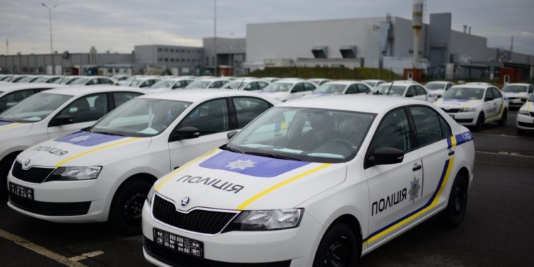 Нацполиция села на Skoda Rapid отечественной сборки – всего получили 400 новых авто