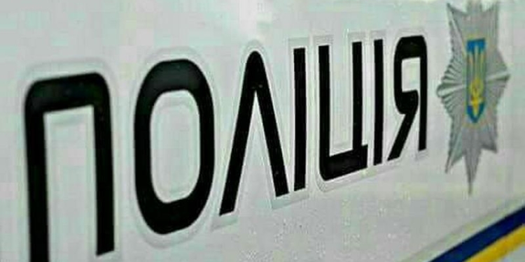 Проверки перевозчиков могут быть опасны: на Николаевщине машину Укртрансбезопасности забросали камнями