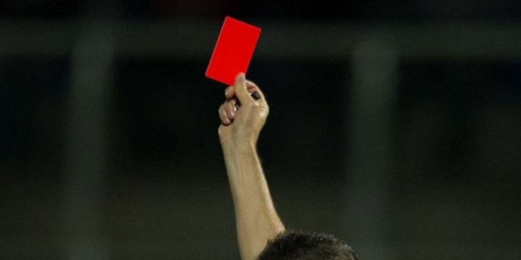 Мексиканский футболист ударил судью, увидев перед собой красную карточку – тот скончался спустя неделю