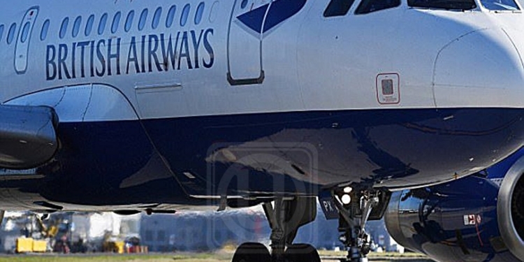 В Лондоне за секунды до вылета с самолета сняли пьяного пилота. На борту было 300 пассажиров