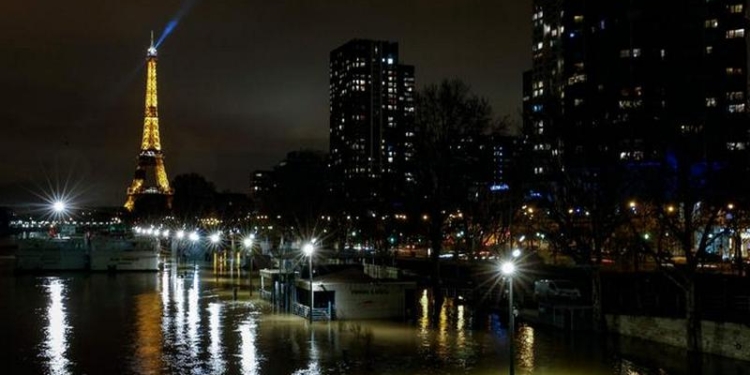 В Париже Сена вышла из берегов – пришлось на неделю закрыть 7 станций метро
