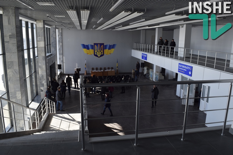 Шутка дня. Савченко «поблагодарил» фирму, отремонтировавшую аэровокзал Николаевского аэропорта до проведения тендера 3