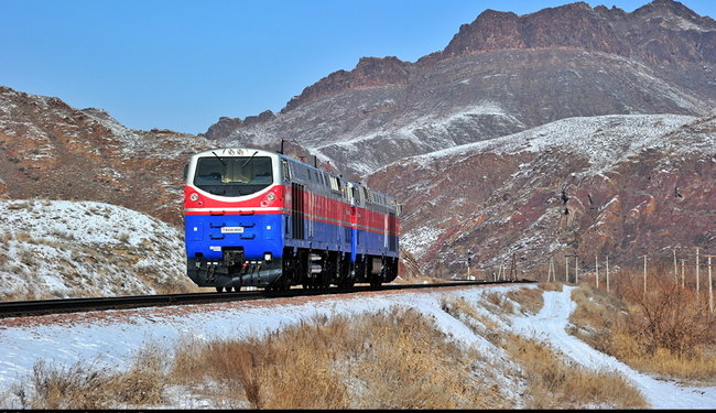 Не быть локомотивом, так хотя бы выпускать, но время дорого. Зачем Украине американские тепловозы