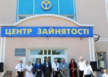 «Швеи, пекари, электромонтеры и электросварщики» – Госслужба занятости назвала наиболее затребованные профессии