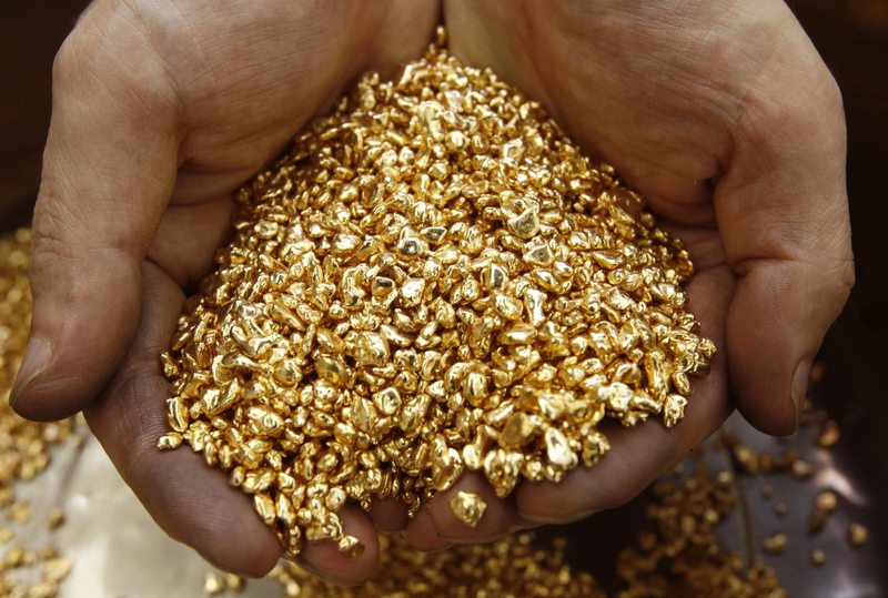 Канадская золотодобывающая компания продает свои рудники в РФ 1