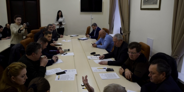 И как мы только ездим? Договор, заключенный властями Николаева с перевозчиками, в полном объеме не соблюдается ни одной из сторон