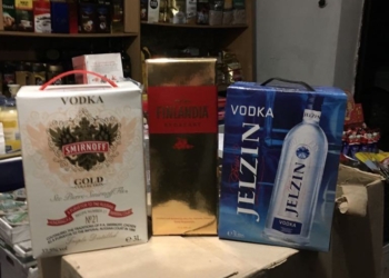 Николаевские фискалы изъяли 450 бутылок «брендового» алкоголя