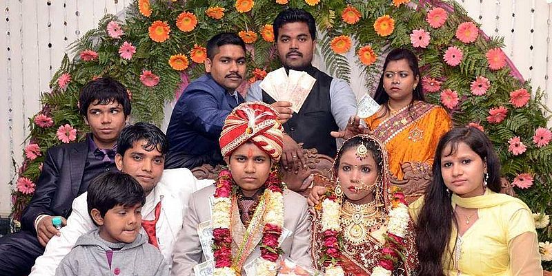 В Индии женщина настолько успешно притворялась мужчиной, что дважды успела жениться ради приданого 1