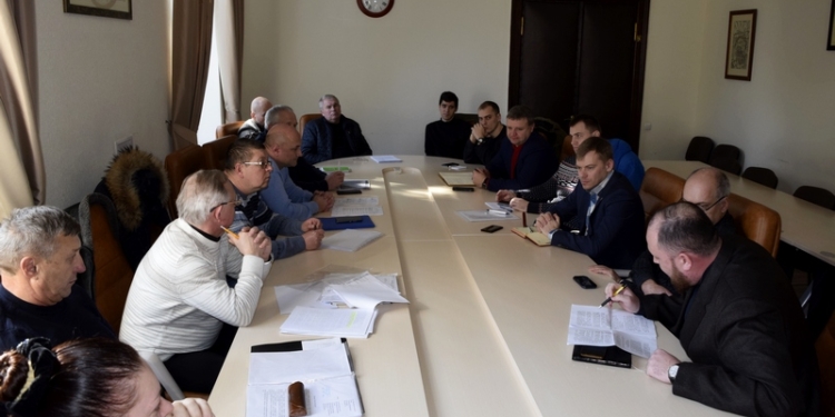 «Если вы говорите о таком формате, то нам надо сворачивать пассажирские перевозки»: в Николаеве только один перевозчик в обоснование тарифа может показать все документы