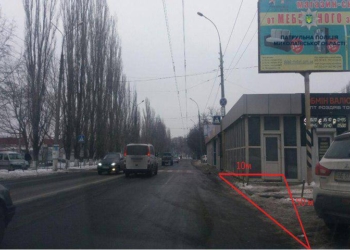 В Николаеве патрульные призывают городские власти проверить законность размещения МАФов у рынка «Колос» и на ул.6-я Слободская