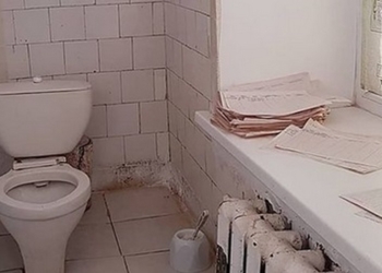 В одной из больниц в глубинке России вместо туалетной бумаги используют истории болезни