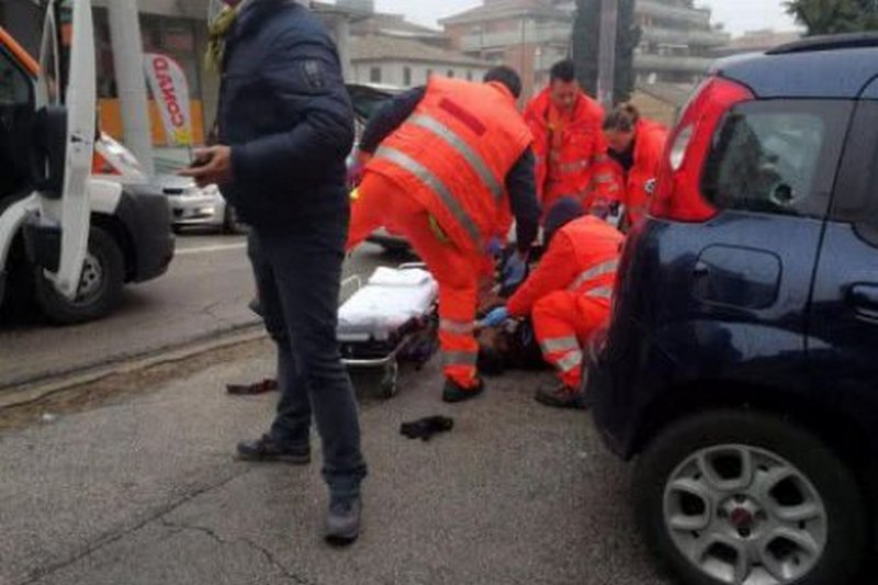 В Италии злоумышленник стрелял из машины по темнокожим – его задержали 3