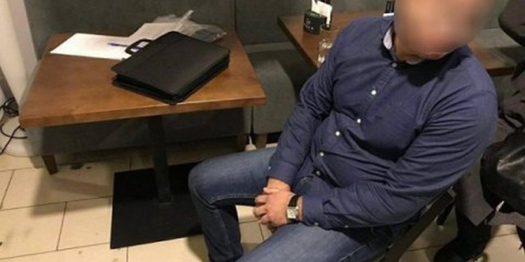 Директора ГП “Агроспецсервис” задержали при получении взятки