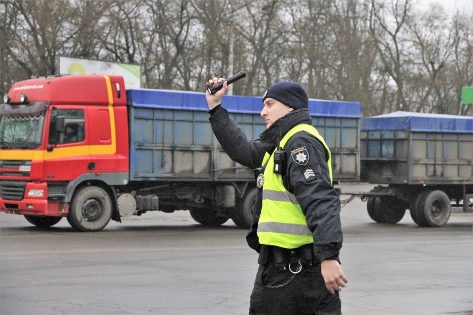 В Николаеве система городского видеонаблюдения «Безопасный город» может пригодиться и патрульным – проверено опытом 21