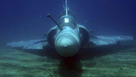 Возле берегов Турции нашли затонувший самолет