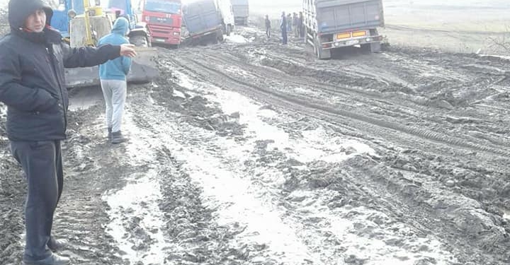 Многострадальная Н-14 Николаев-Кропивницкий у Воссиятского: в грязи застревают фуры