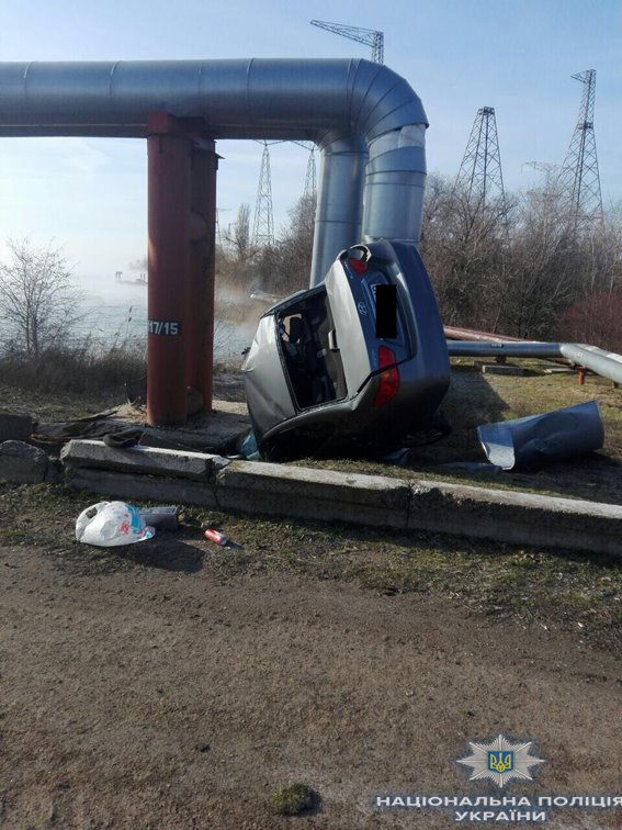 На Николаевщине в ДТП погиб пассажир легковушки 3