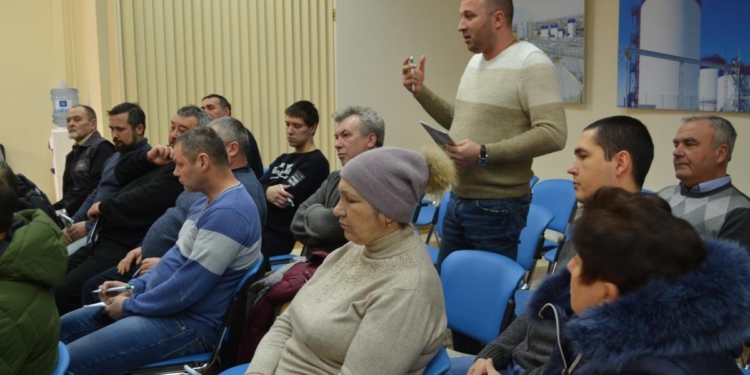 Николаевские пчеловоды подписали меморандум о сотрудничестве с представителями агробизнеса