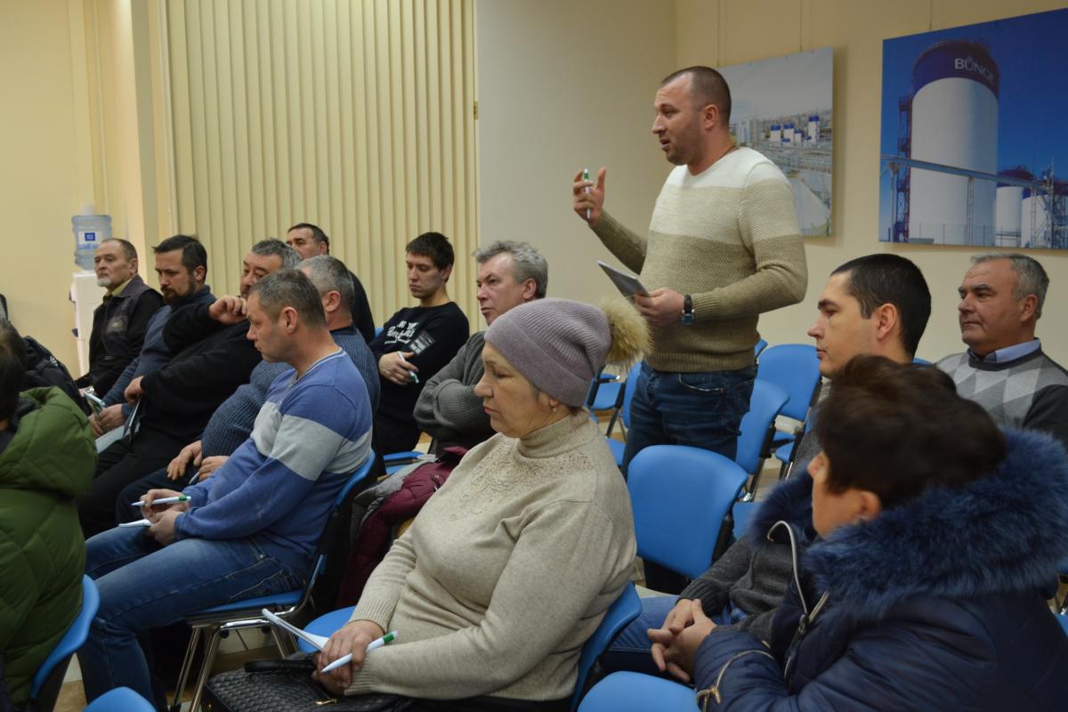 Николаевские пчеловоды подписали меморандум о сотрудничестве с представителями агробизнеса