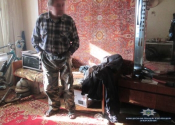 Пригласил в гости, а потом зарезал: в Николаеве 54-летний мужчина лишил жизни 73-летнюю соседку