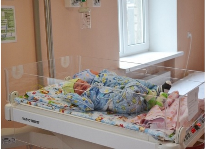 Мальчик и еще мальчик: в отремонтированном акушерско-гинекологическом отделении Николаевской областной больницы на свет появилась двойня 7
