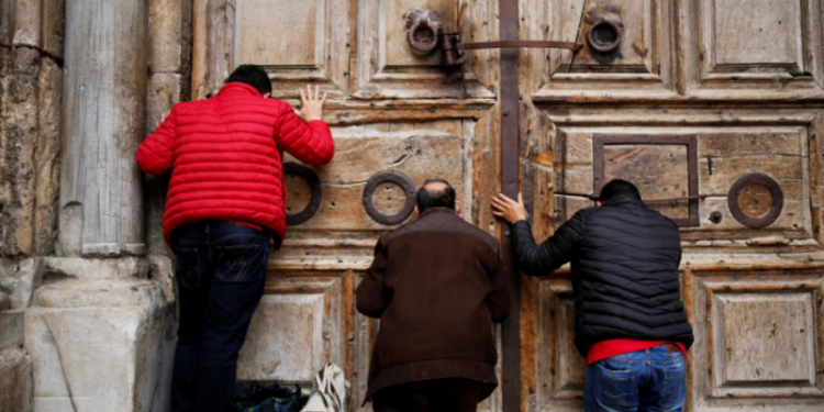 В Иерусалиме закрыли Храм Гроба Господня – протестуют против нового налогового законодательства в Израиле