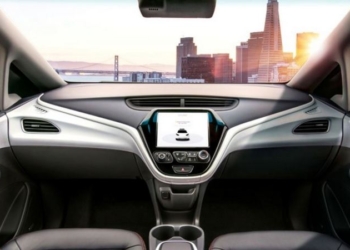 В США испытают автомобили без руля, которыми управляют удаленные водители