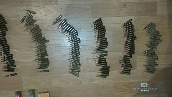 Патроны, гранаты и пластид нашли в доме бывшего атошника в Первомайске 9