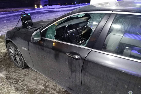 Водитель  BMW оставил в машине сумку с 4 миллионами, а воры на Porsche ее похитили