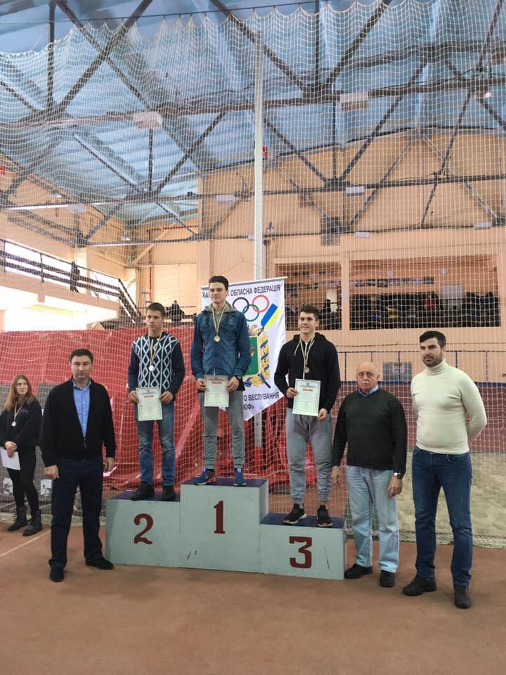 Юный спортсмен из Николаева добыл победу на чемпионате Украины по академической гребле на эргометре 5