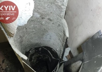 В Киеве в многоквартирном доме взорвался мусоропровод