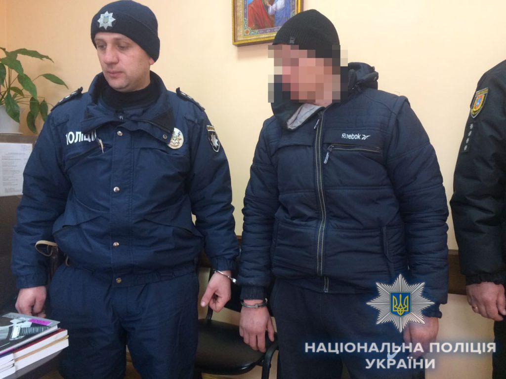 Жуть. В Одесской области насильник надругался над 11-летней девочкой и бросил ее умирать на морозе - в лесу 3