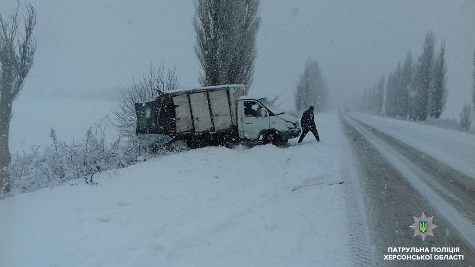 Херсонские патрульные не советуют ехать в сторону Николаева 8