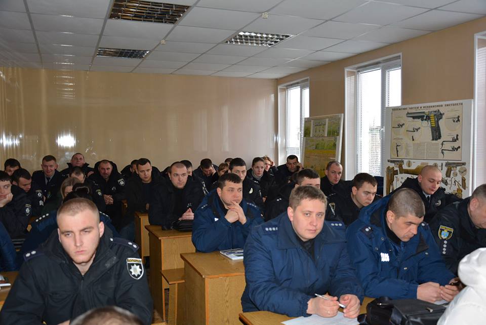 Николаевские полицейские ушли на сборы 7