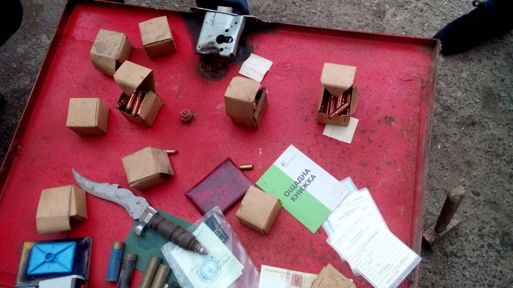 В Баштанке на Николаевщине обнаружили 25 кг конопли. А еще холодное и огнестрельное оружие и боеприпасы 7