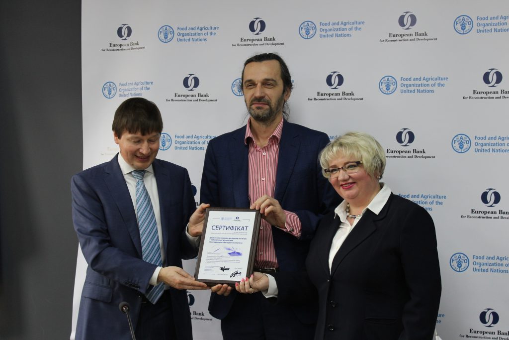 Гослаборатория ветмедицины в Николаеве получила высокоточное ПЦР-оборудование для выявления возбудителя АЧС 7