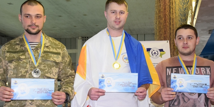 Николаевский спасатель стал абсолютным чемпионом Украины по акватлону