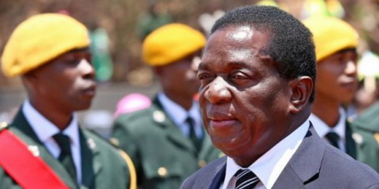 В Зимбабве белых фермеров уравняли в земельных правах с темнокожим населением