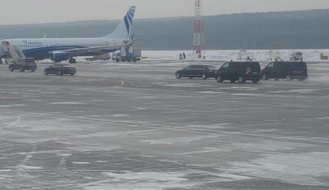 Два часа при морозе -16 продержали пассажиров в Красноярске – Путин прилетел