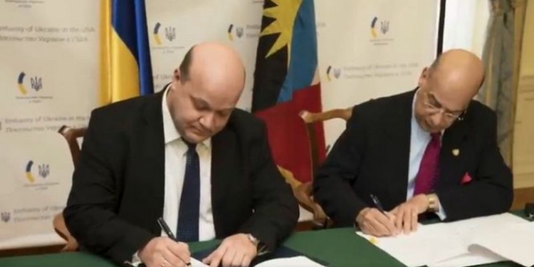 Украина договорилась о безвизе с Антигуа и Барбуда