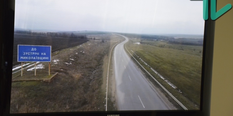 Кабмин хочет выделить 162 млн грн на ремонт 8 км трассы «Николаев-Кропивницкий», которые построили 10 лет назад и находятся в нормальном состоянии