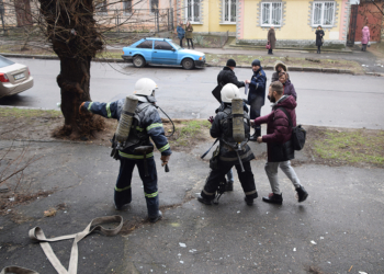 В Николаеве на Адмиральской горел жилой дом