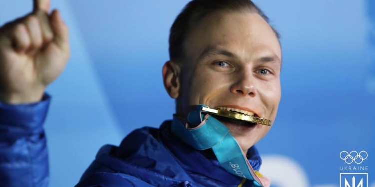 Николаевец Александр Абраменко получил свою золотую олимпийскую медаль