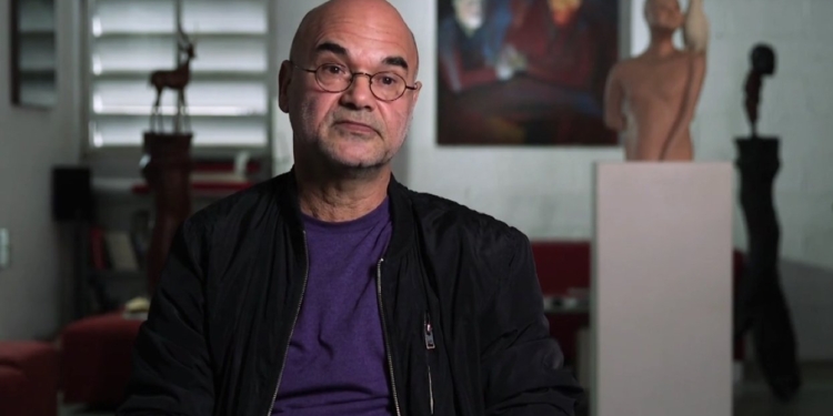 Израильский художник пообещал журналистам покончить с собой после публикации статьи о его связях с ученицами. И сдержал слово