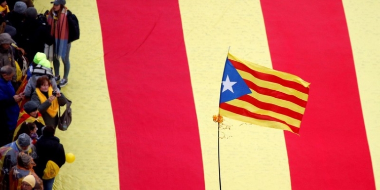 Консул Финляндии в Барселоне отобедал со сторонником независимости Каталонии, из-за чего лишился должности