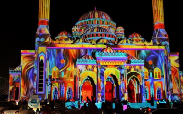 11 ночей торжества света: в Шарджа проходит уникальный Фестиваль света