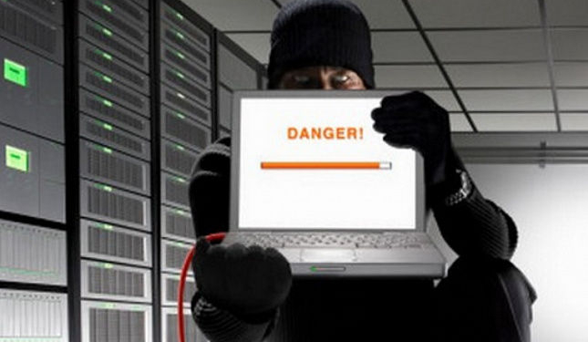 При НБУ создали Центр киберзащиты. Банкам уже передали список сайтов-взломщиков. Вот он