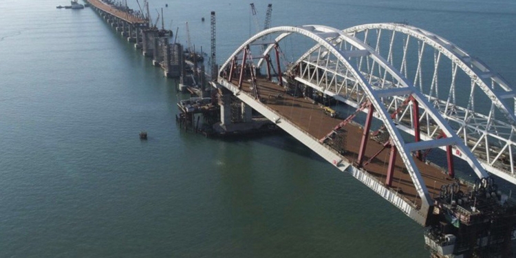 Не сошлось. На Крымском мосту не стыкуются пролеты – расхождение 2 м