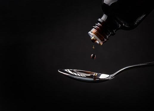 В Украине запретили популярный препарат от кашля