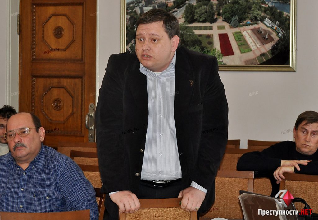 Не борзыми щенками, а кожаным креслом: губернатор Николаевщины говорит, что глава Кривоозерской РГА требовал взятки 1